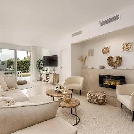 Apartment Gorgeous Renovated Near Golf And Sea Rdr373